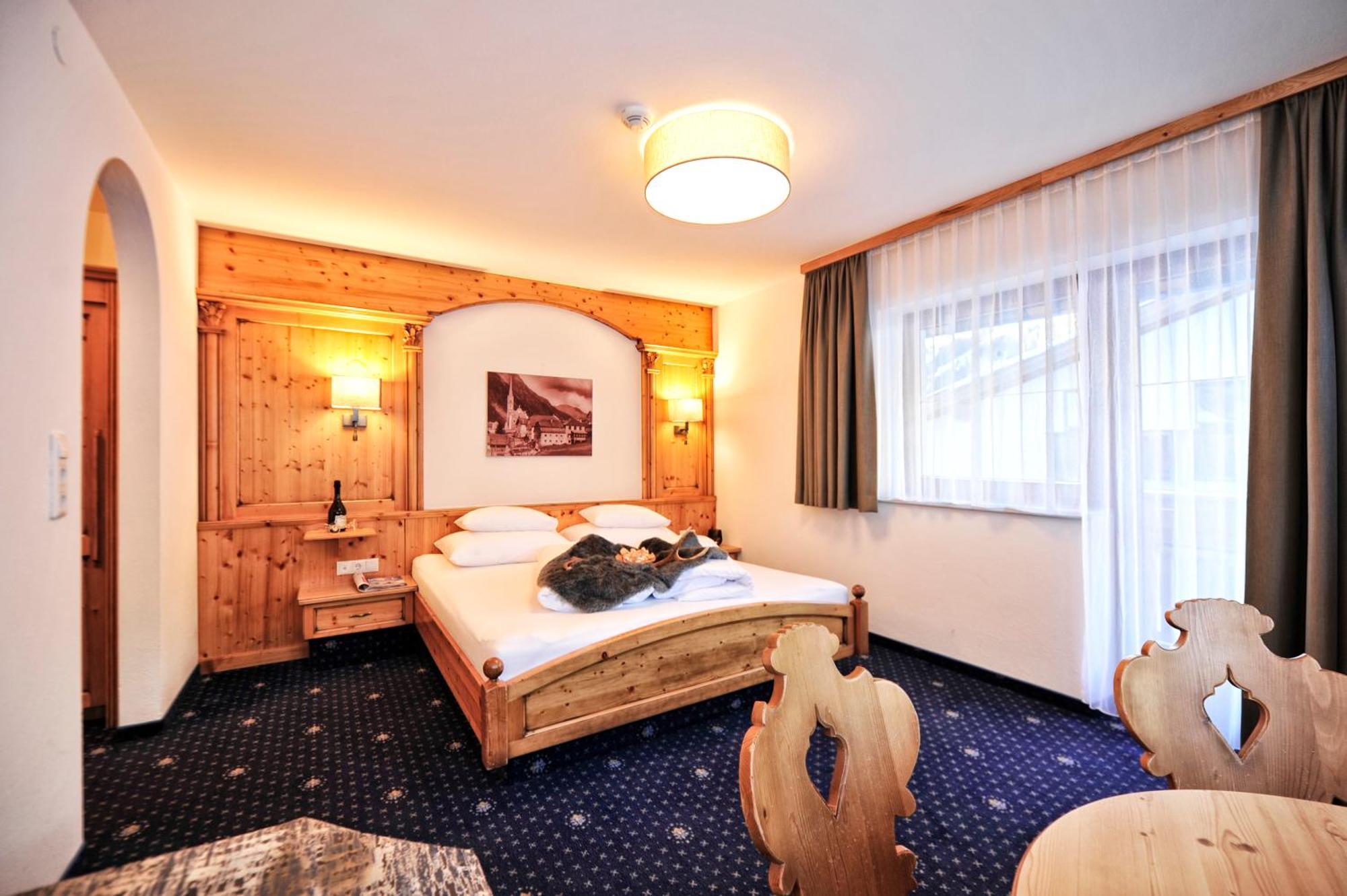 Hotel Garni Bellevue Ischgl Bagian luar foto