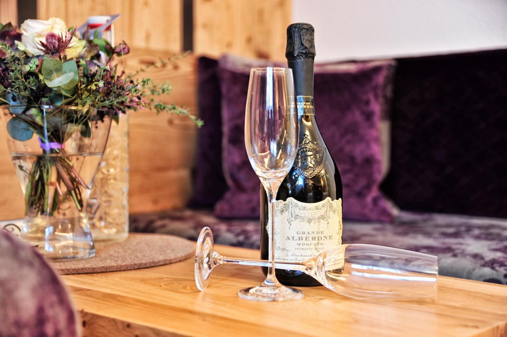 Hotel Garni Bellevue Ischgl Bagian luar foto